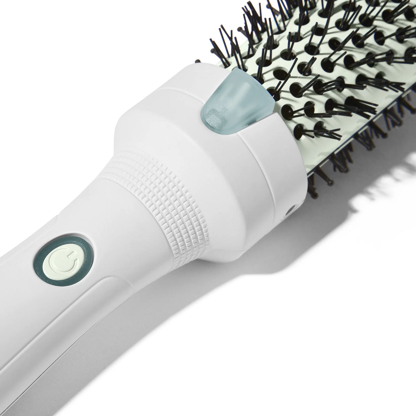 It's Giving Body Medium Hot Round Brush 1.5